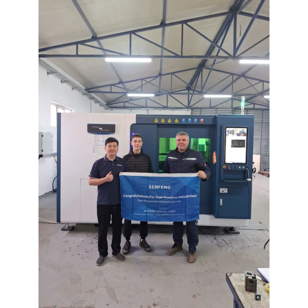 Fiber laser 3015HM 3kW sa izmenljivim stolom (1)