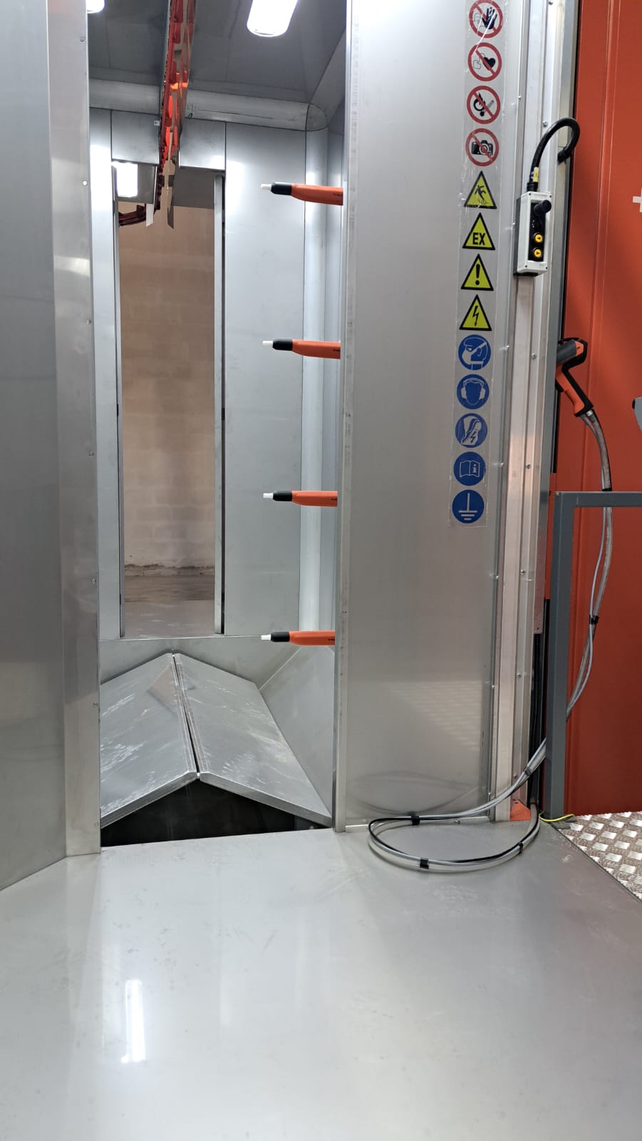 Robot za automatsko farbanje (2)